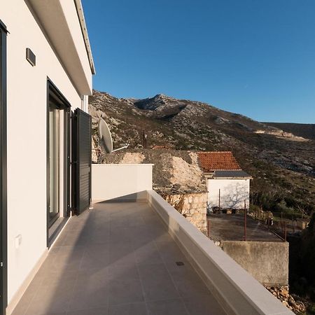 Villa O'Zrna Klis Екстериор снимка