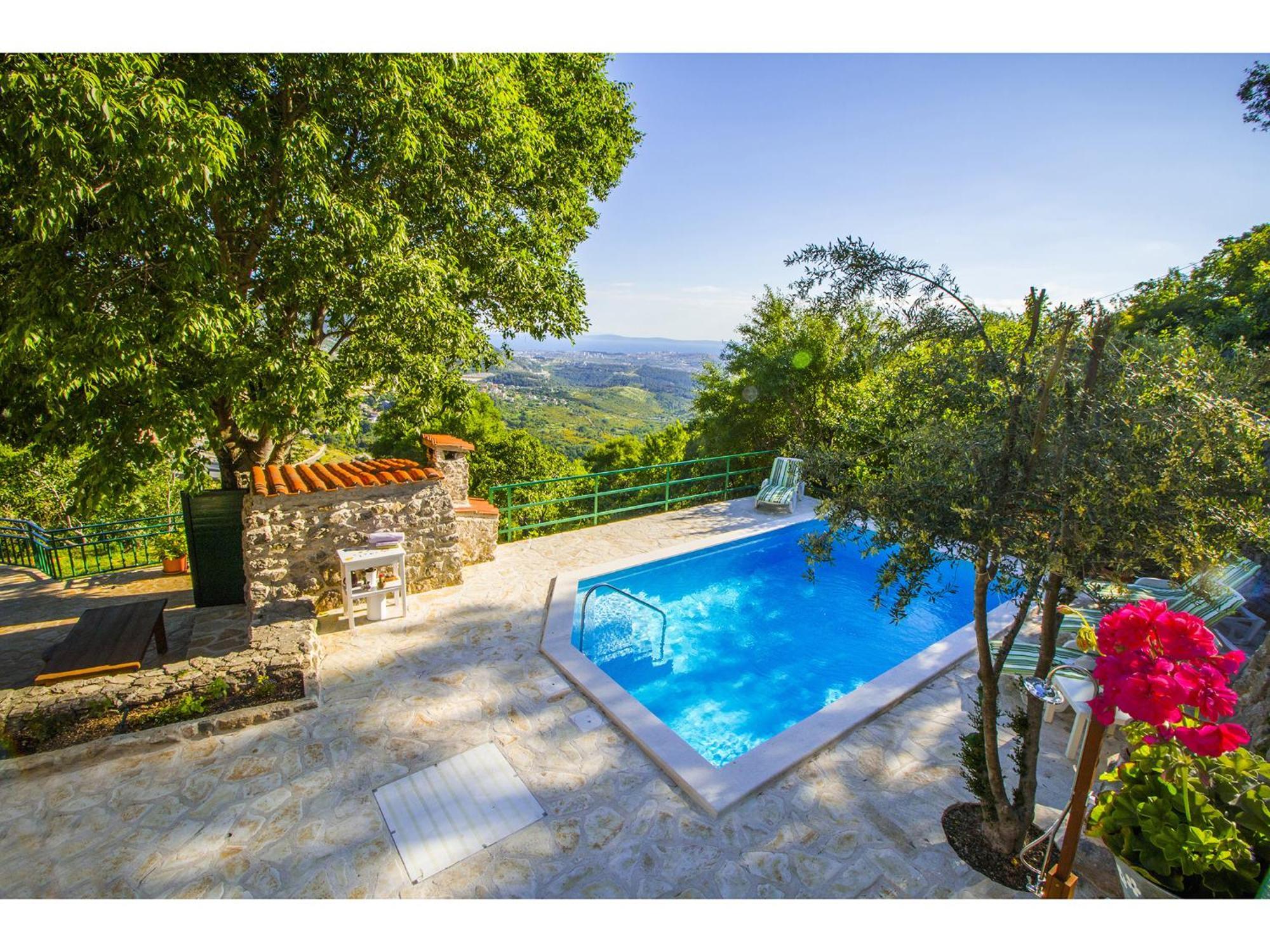 Villa O'Zrna Klis Екстериор снимка