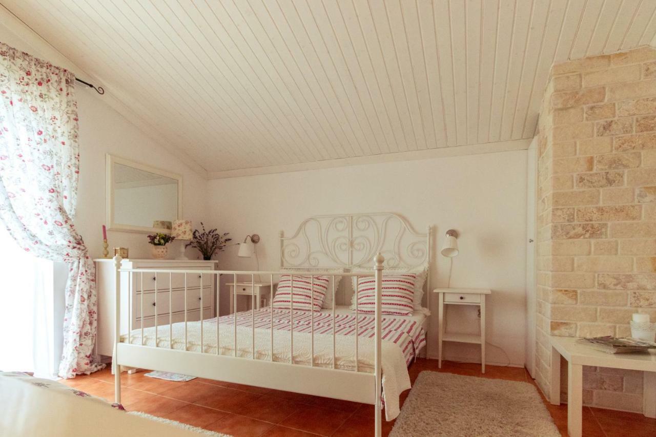 Villa O'Zrna Klis Екстериор снимка